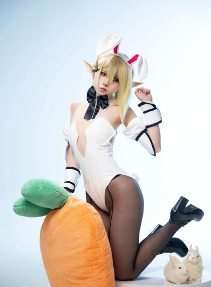 亚洲成人综合另类制服_BD神马影院手机在线